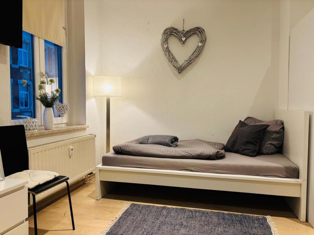 moderne Ferienwohnung am Stadtwald von Plauen - Housity