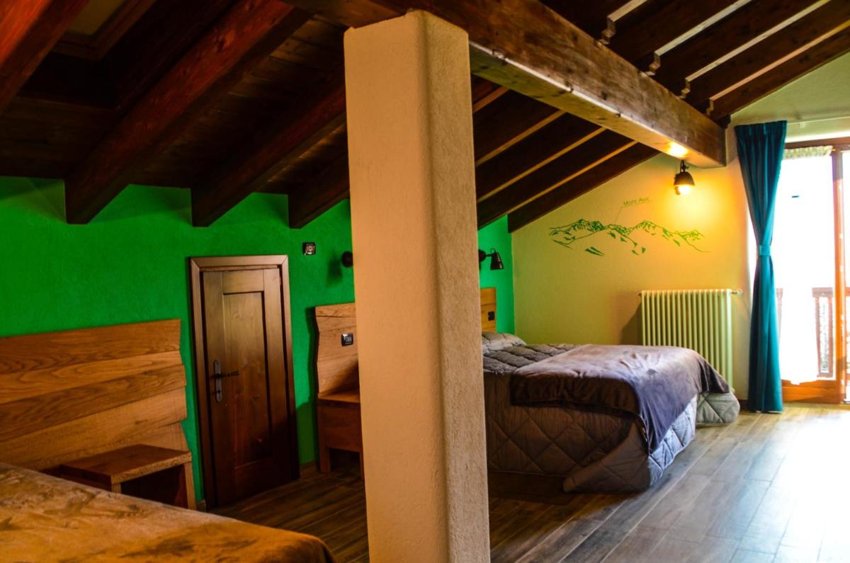 Les Vrais Rayons - Housity