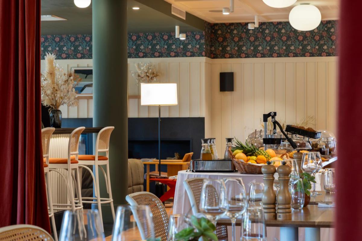 Hôtel Restaurant Villa Joséphine - Housity