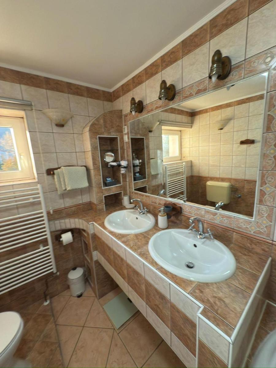 Sobe-Apartma - Housity
