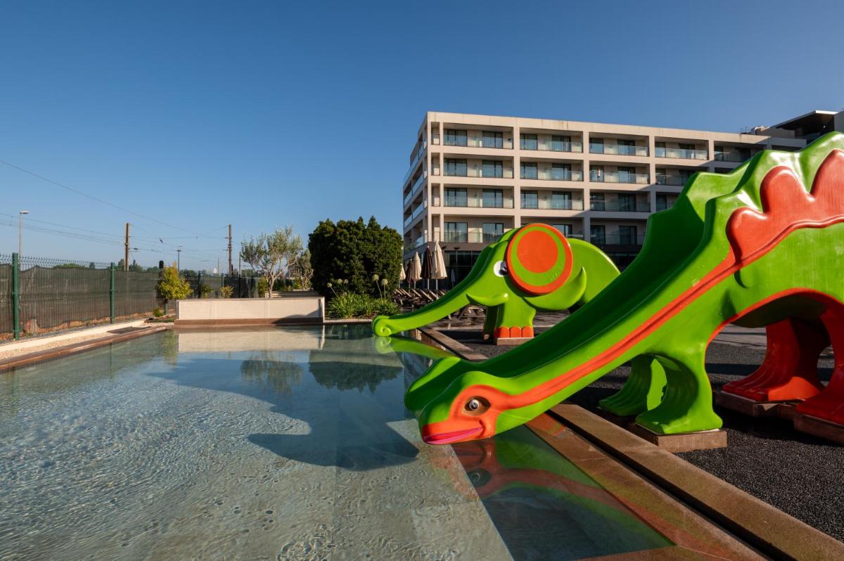 A piscina em ou perto de Vila Gale Coimbra