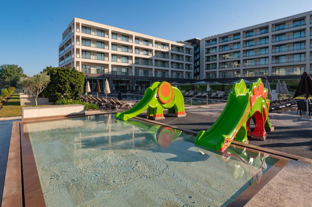 A piscina em ou perto de Vila Gale Coimbra