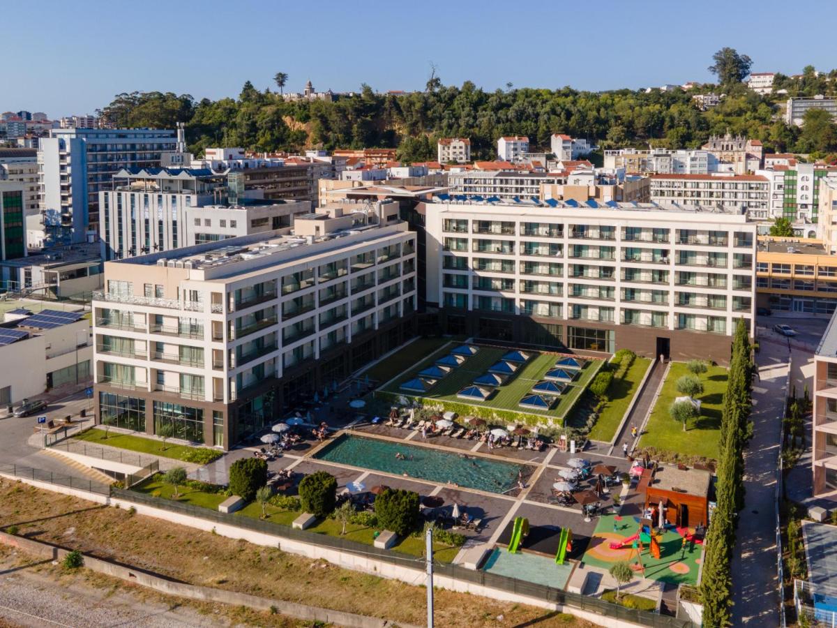 O edifício onde o hotel está situado