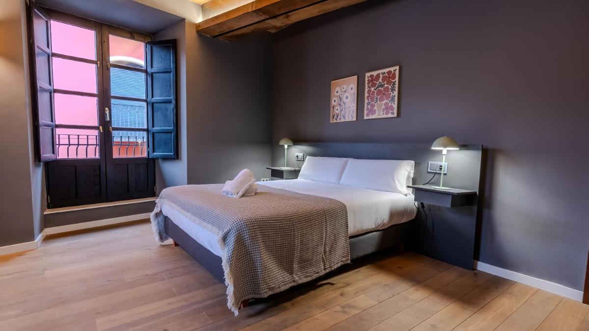 Hotel Barrio Húmedo by gaiarooms - Housity