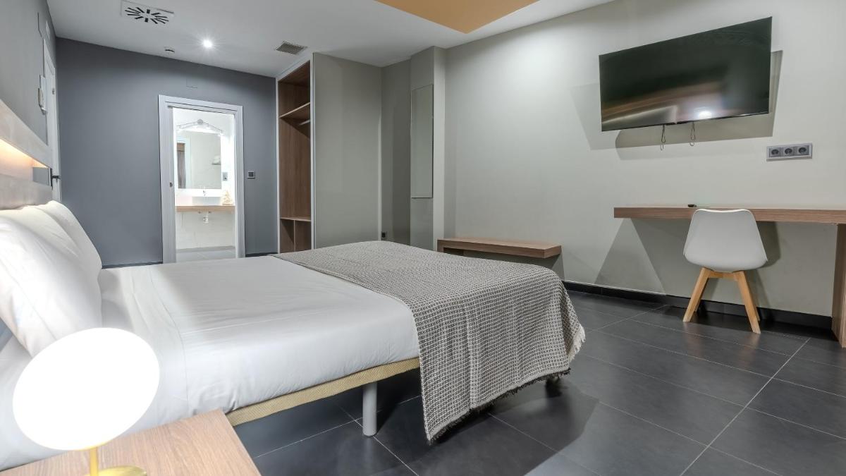 Hotel Barrio Húmedo by gaiarooms - Housity