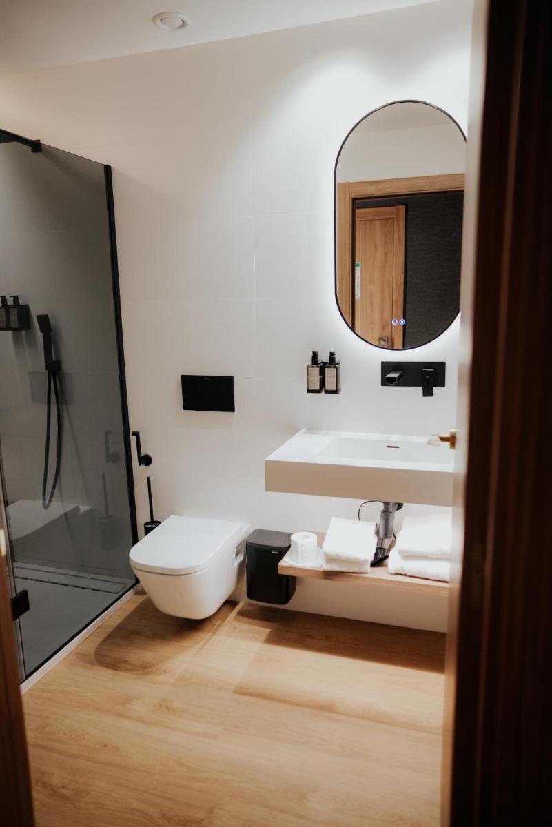 Un baño de Hotel & Spa Convento San Francisco