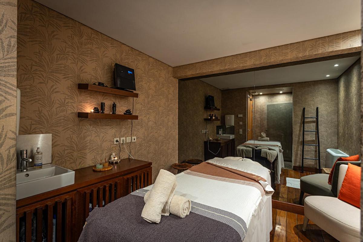 Uma cama ou camas num quarto em Pestana Palacio do Freixo, Pousada & National Monument - The Leading Hotels of the World