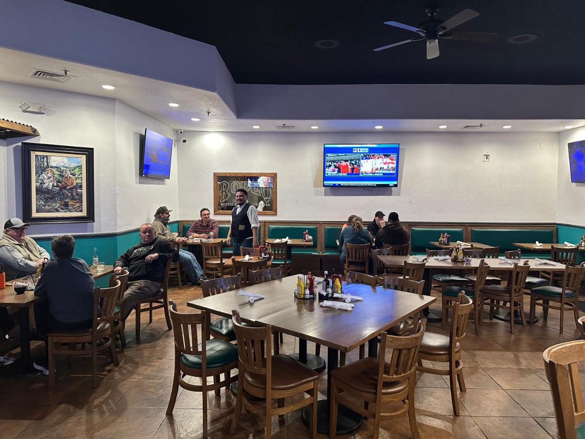 Ramada by Wyndham Williams/Grand Canyon Area - Housity