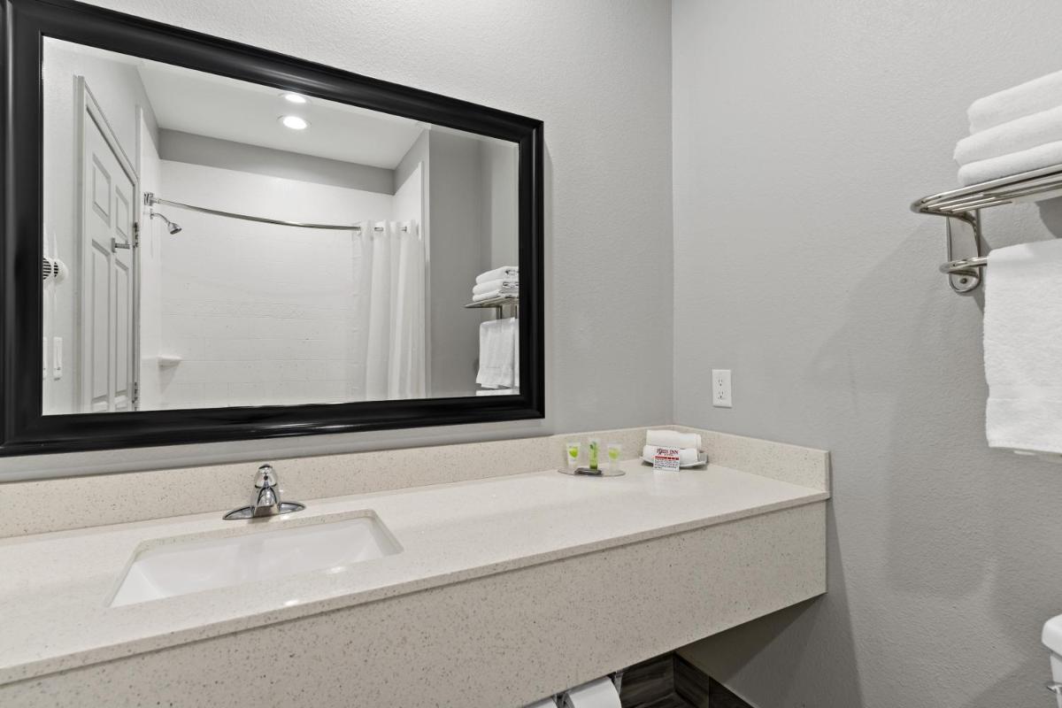 Paris Inn & Suites - Housity