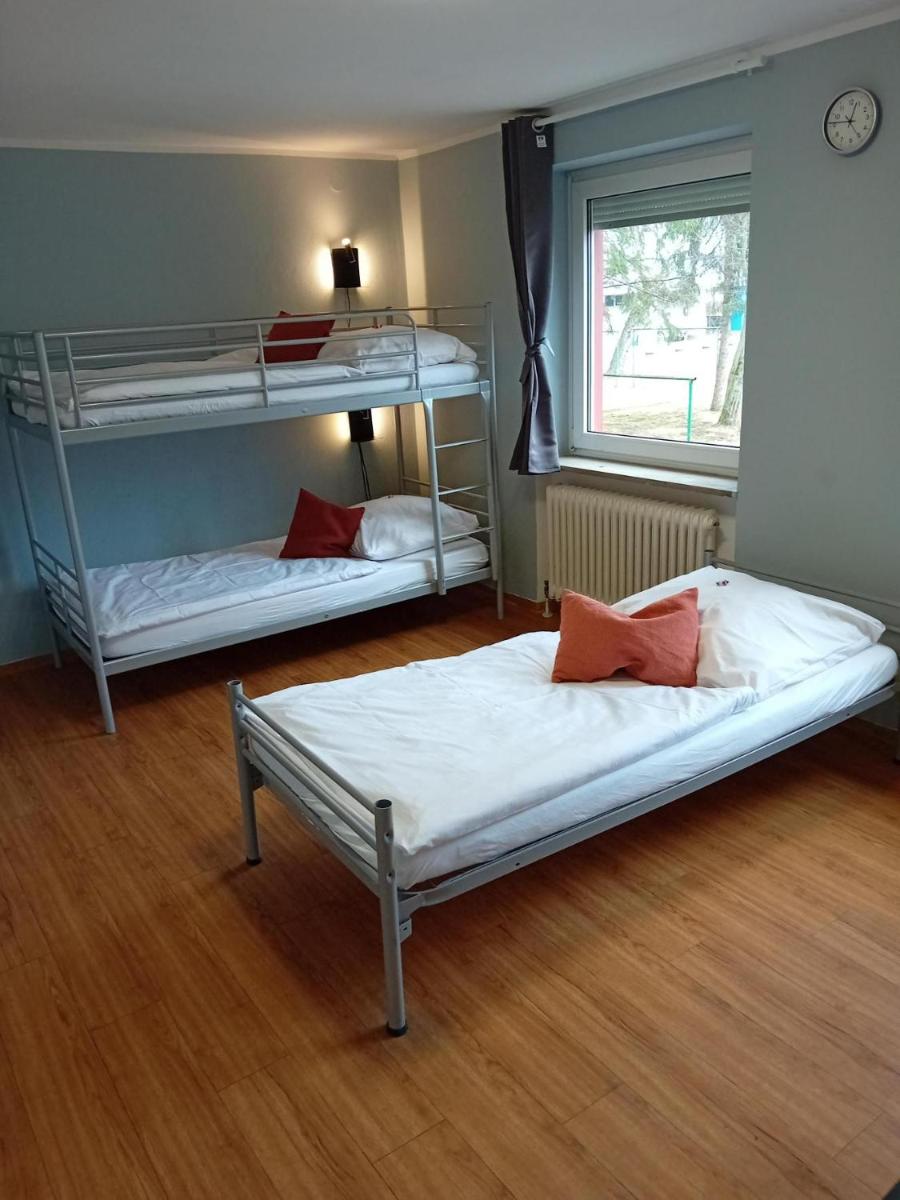 1, 2, sleep Hostel Nürnberg Messe - Housity