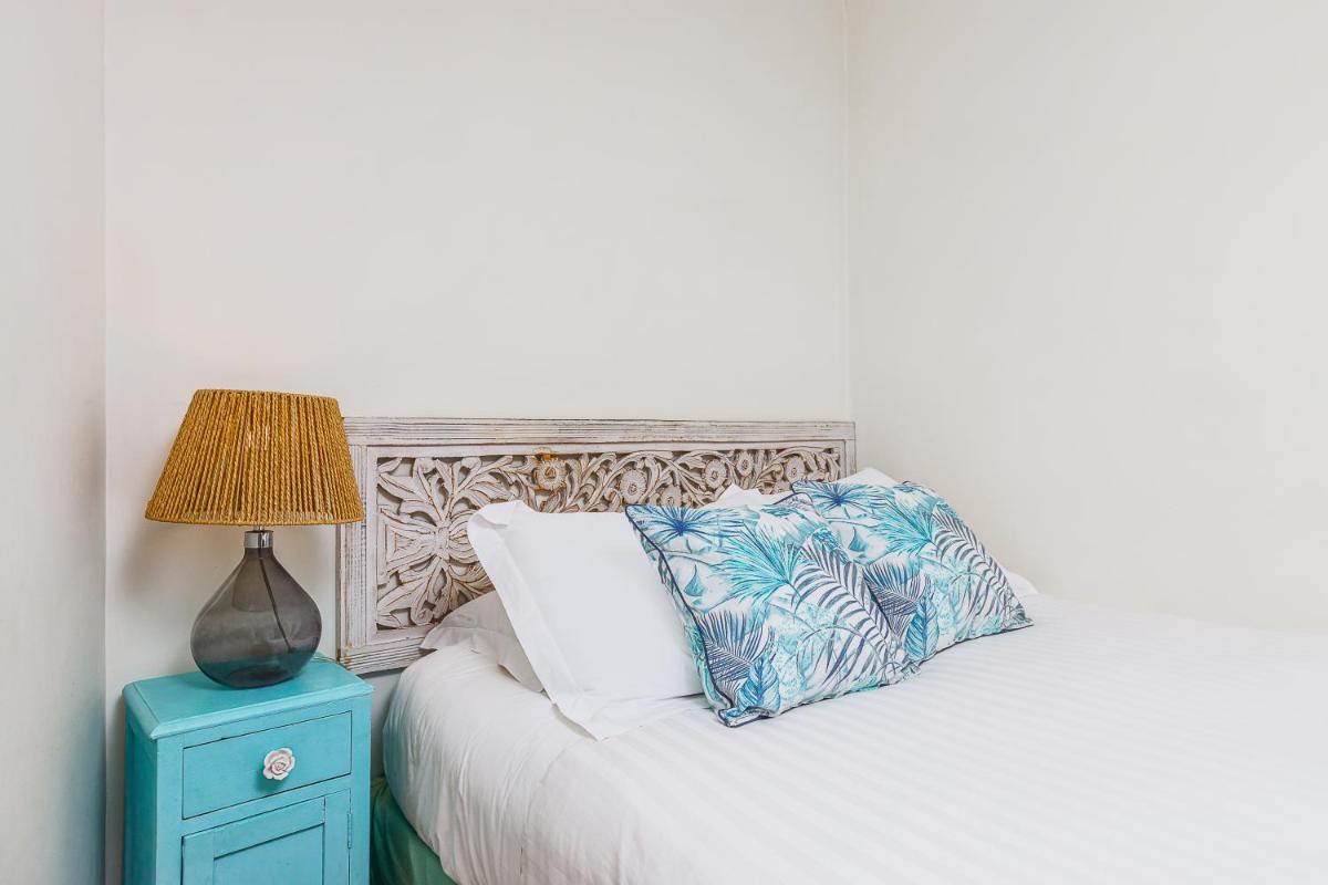 Pateo Santo Estevao-Self Catering Apartments - Housity