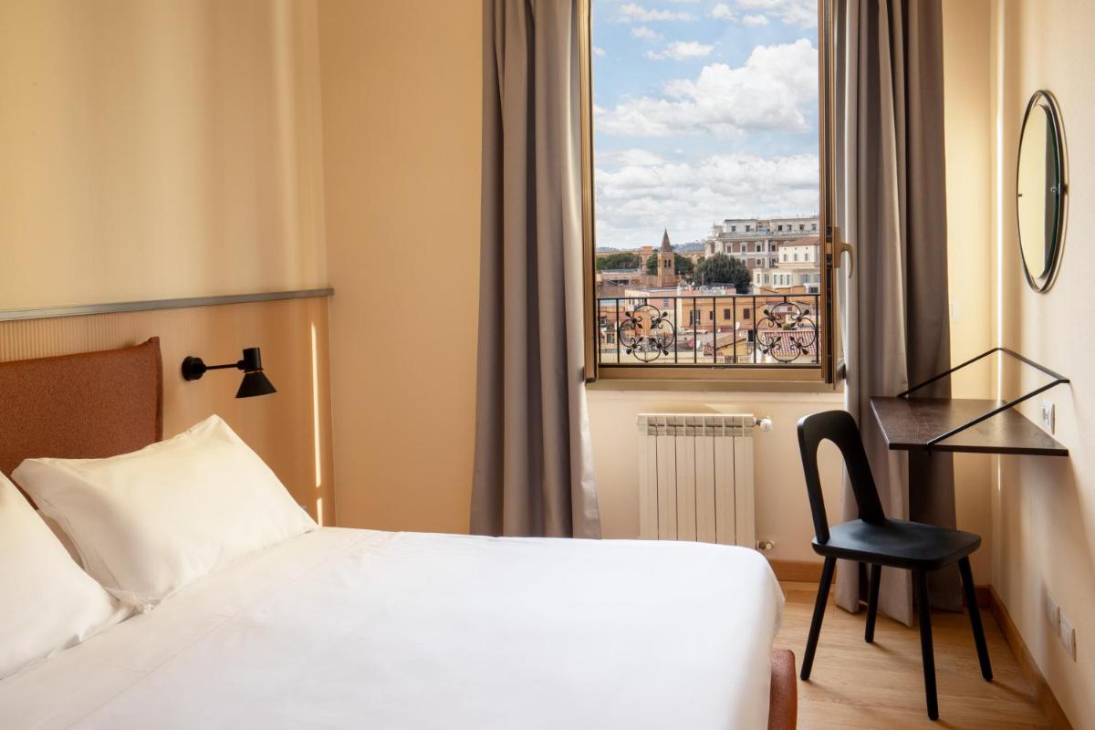 Hotel Colosseum - Housity