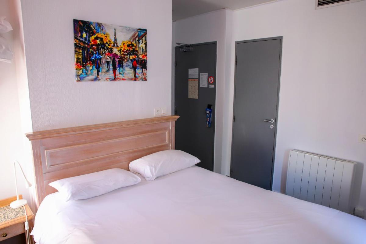 Brit Hotel Aux Sacres Reims, Centre Historique - Housity