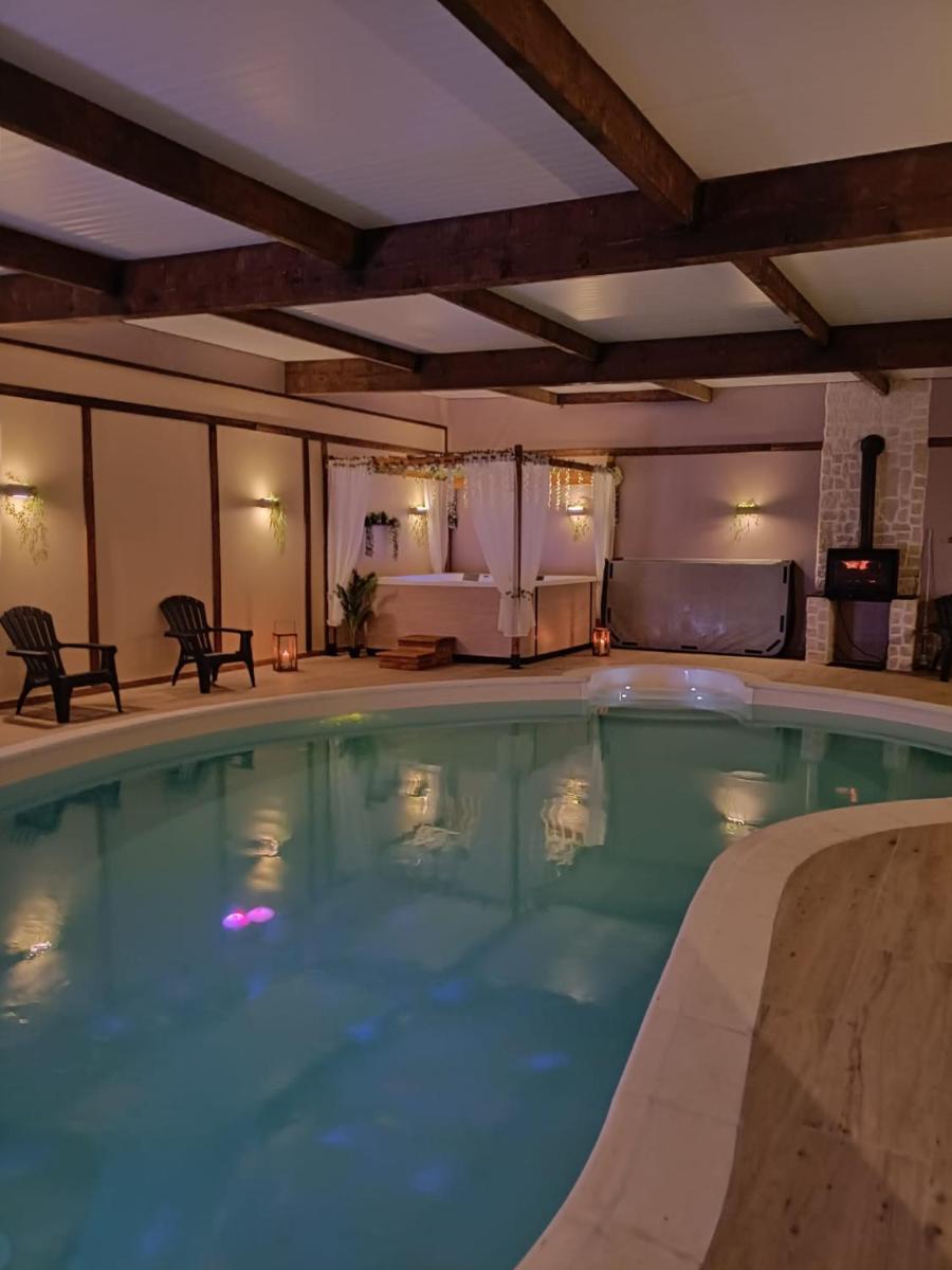 La Grange Aux Hirondelles - Chambre familiale - Housity