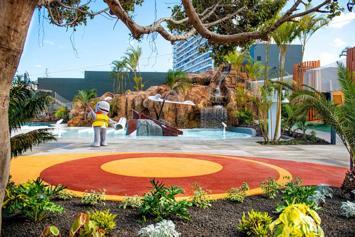 Jardín al aire libre en Adrián Hoteles Roca Nivaria