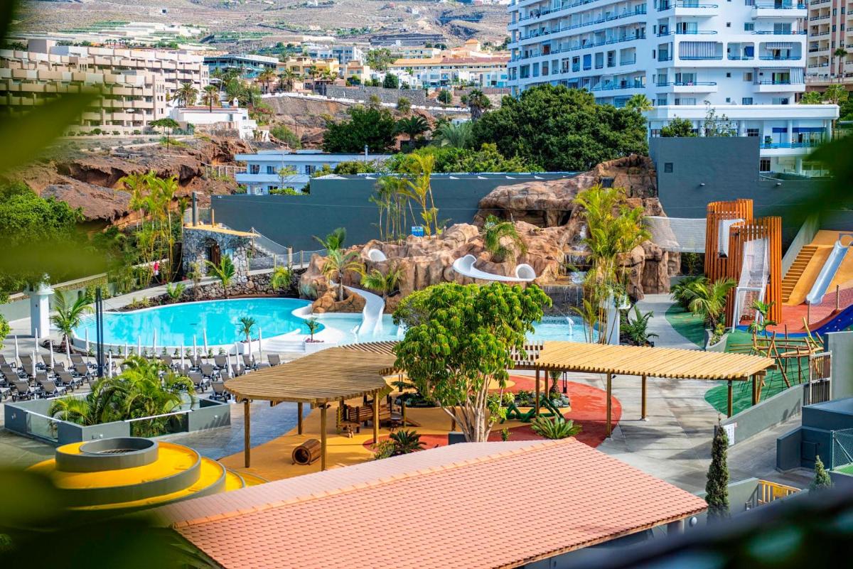 Adrián Hoteles Roca Nivaria - Housity