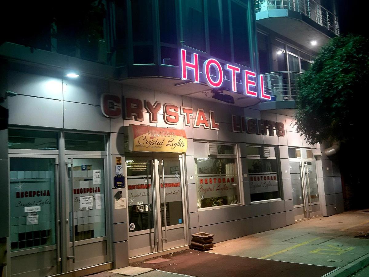 HOTEL Crystal Lights - Housity