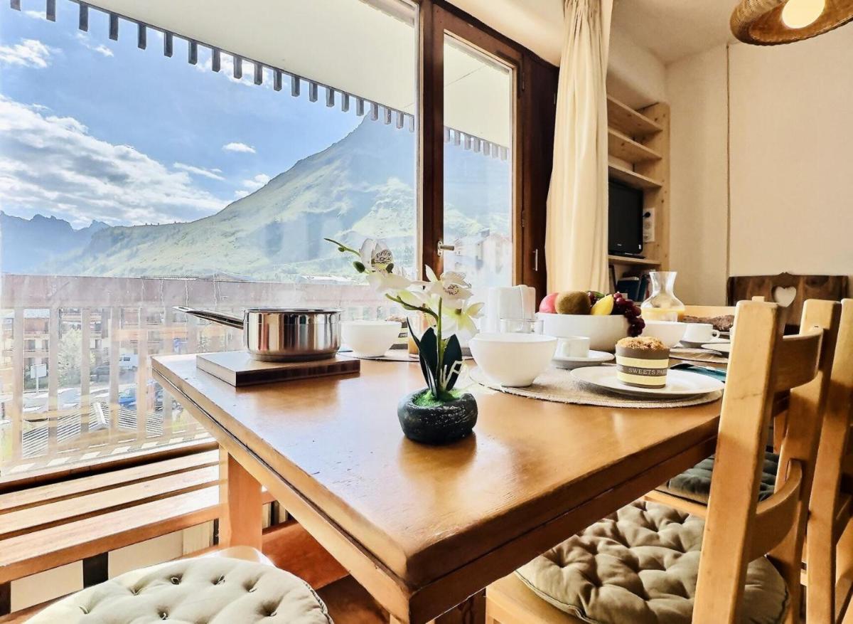 Le Chalet De La Tour - Appartement 2 pièces 6 personnes à Tignes proche des commerces, des pistes et de l'office de toursime dans le quartier des Almes MAE-1692 - Housity