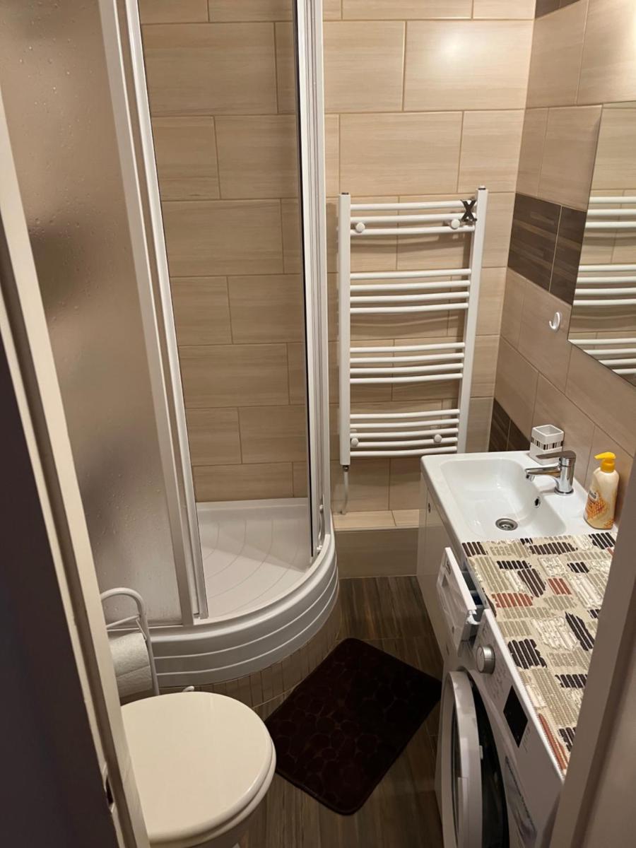 Var Apartman - Housity