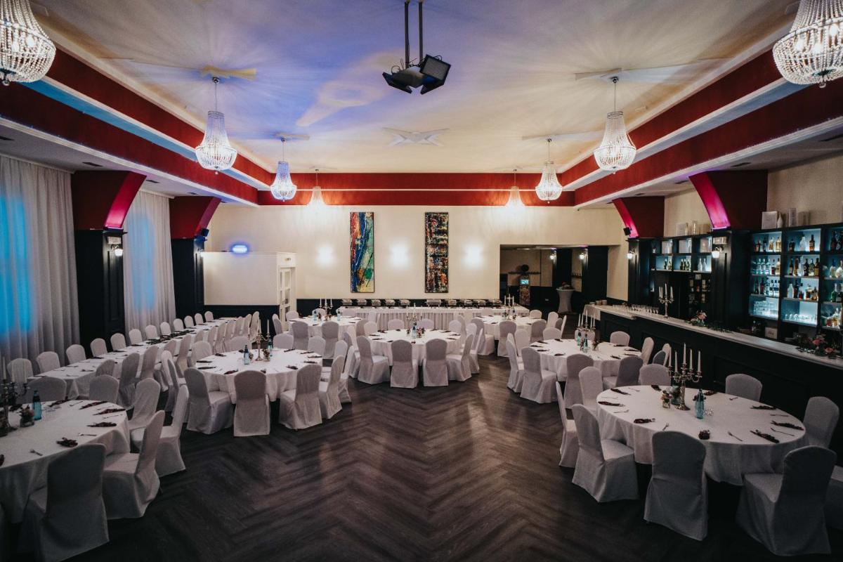 Hotel Restaurant Kreuz Spaichingen - Housity