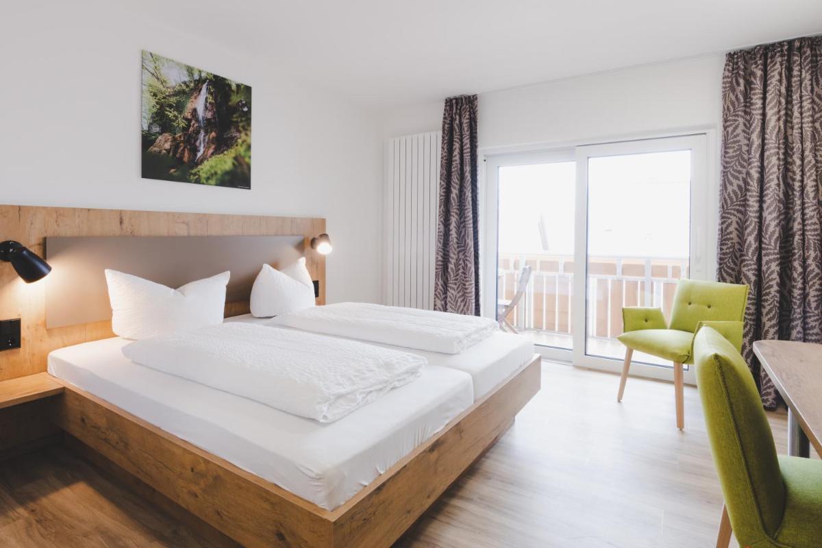 Hotel Gasthof Rössle - Housity