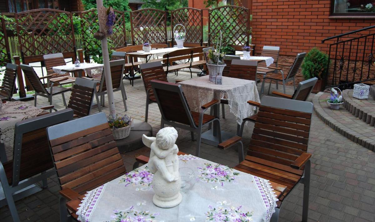 Rezydencja Spalska - Housity