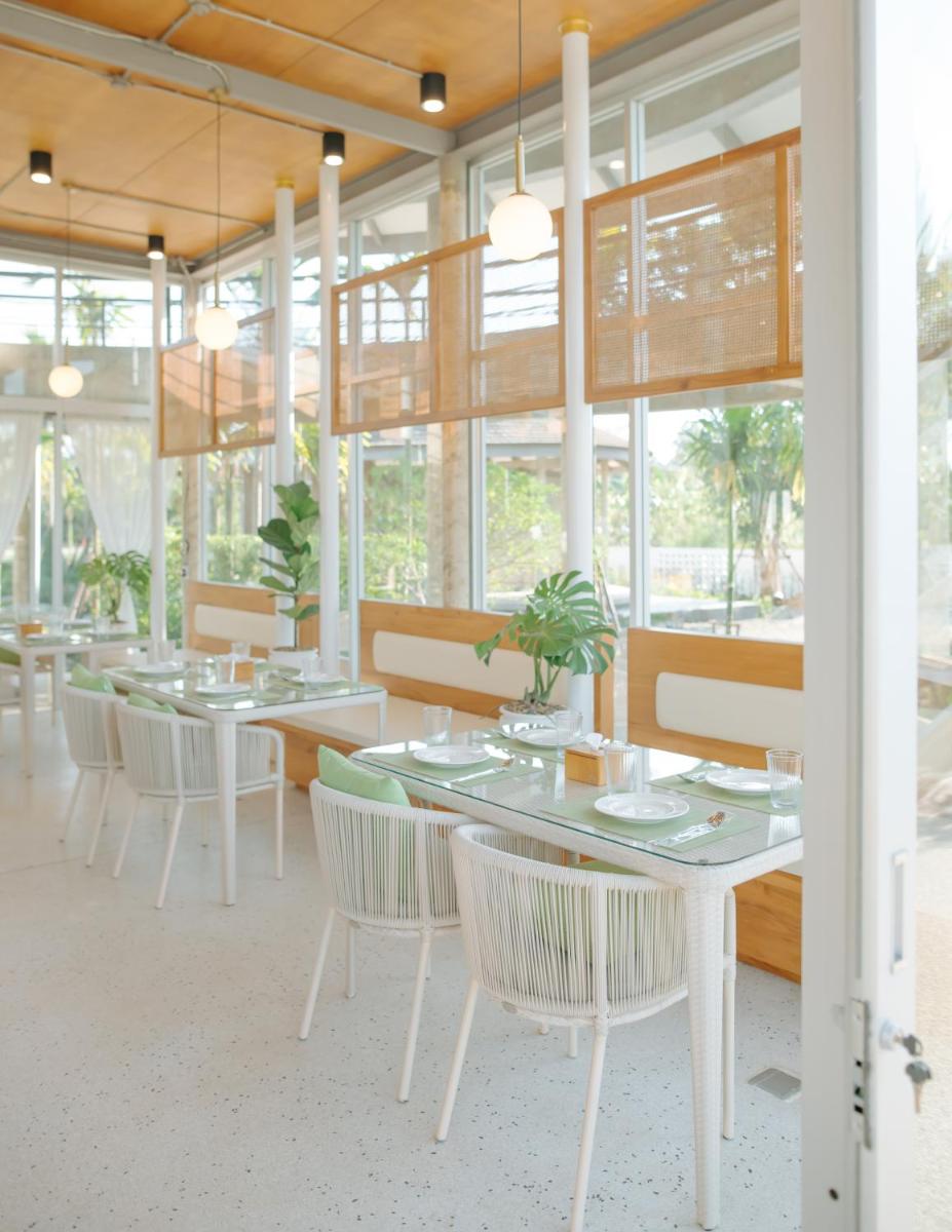 Ellipse Boutique Phayao - Housity