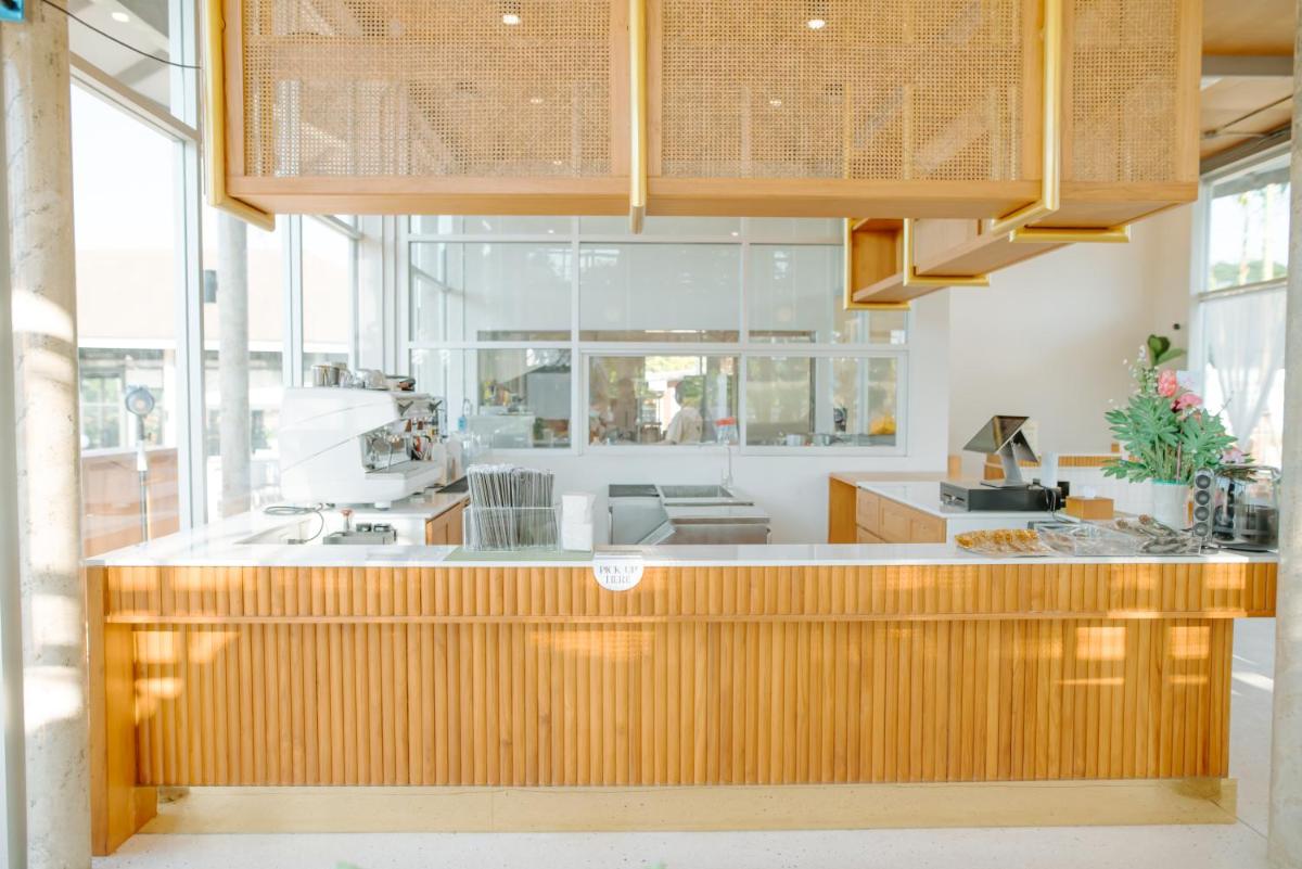 Ellipse Boutique Phayao - Housity