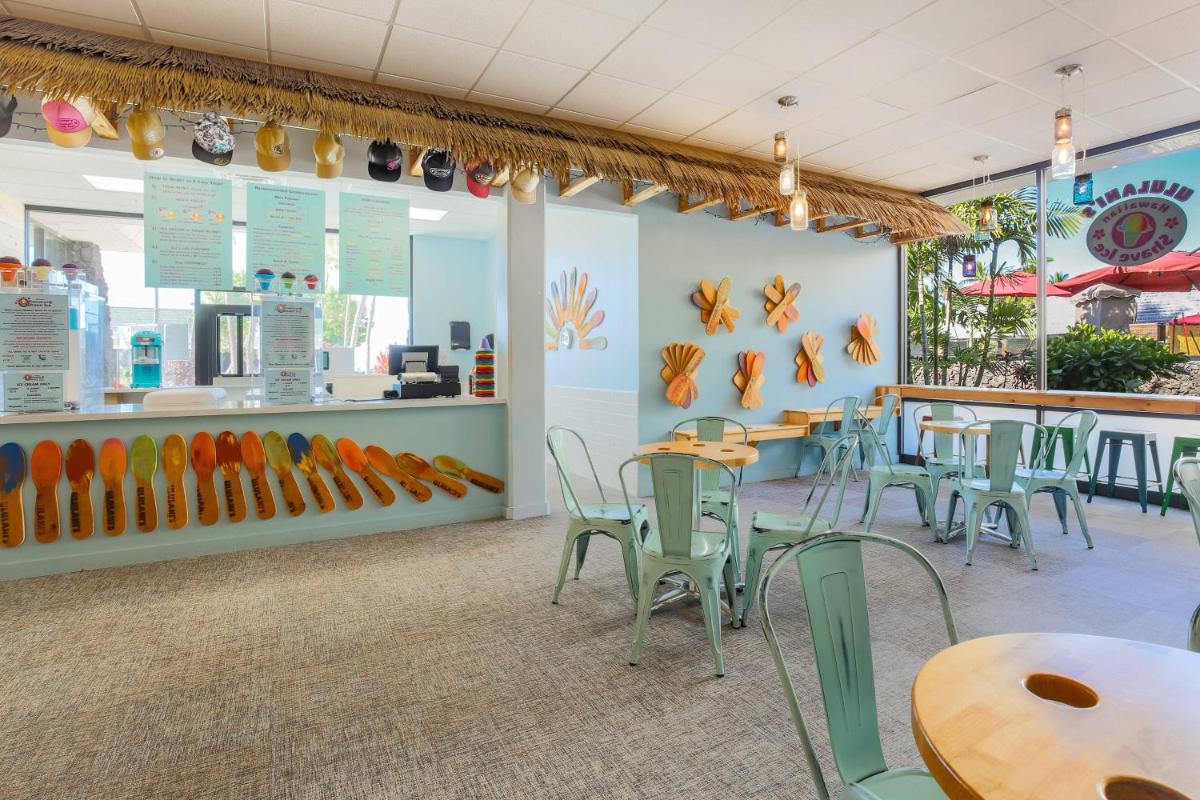 Courtyard by Marriott King Kamehameha's Kona Beach Hotel - Housity