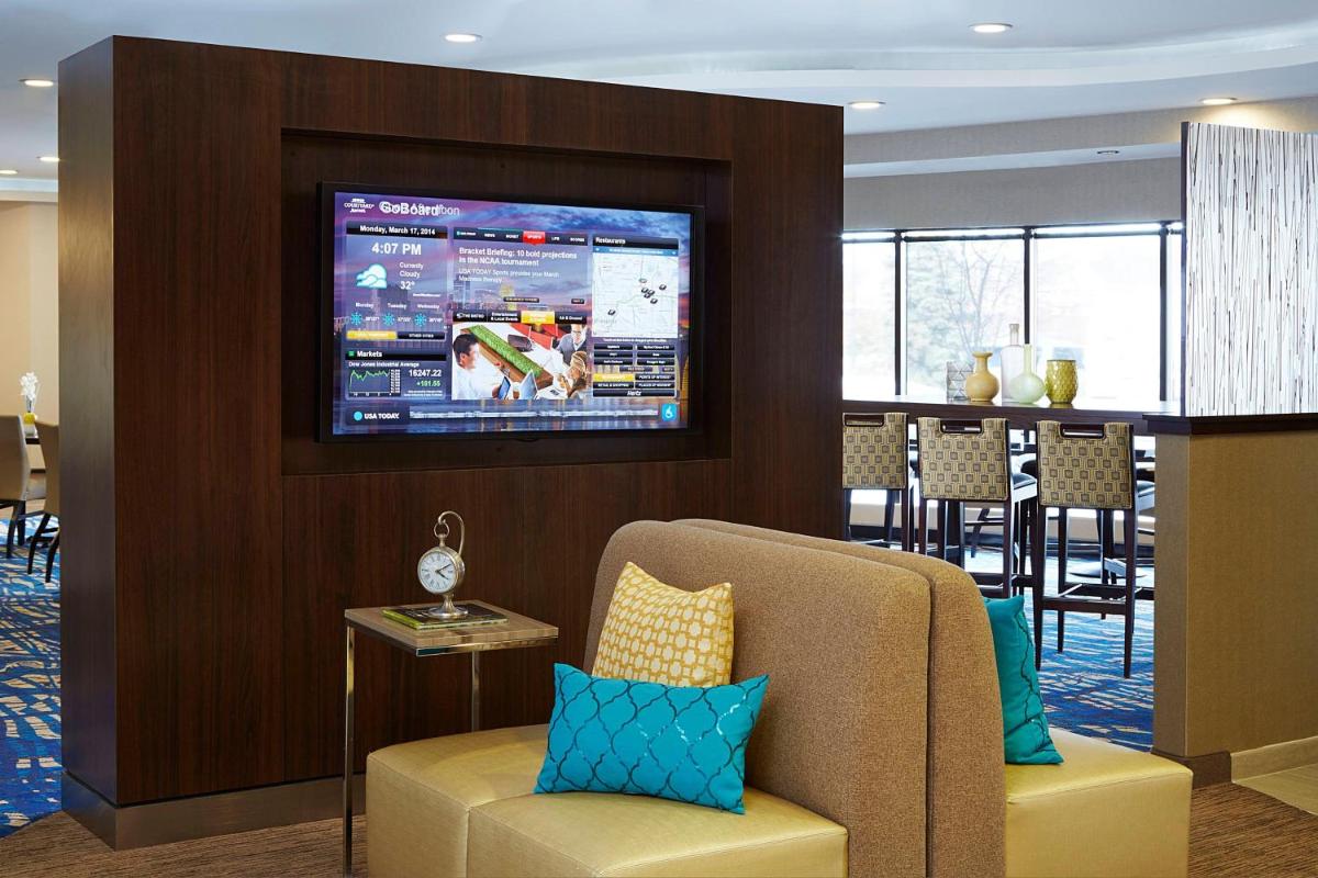 Courtyard Boston Natick - Housity