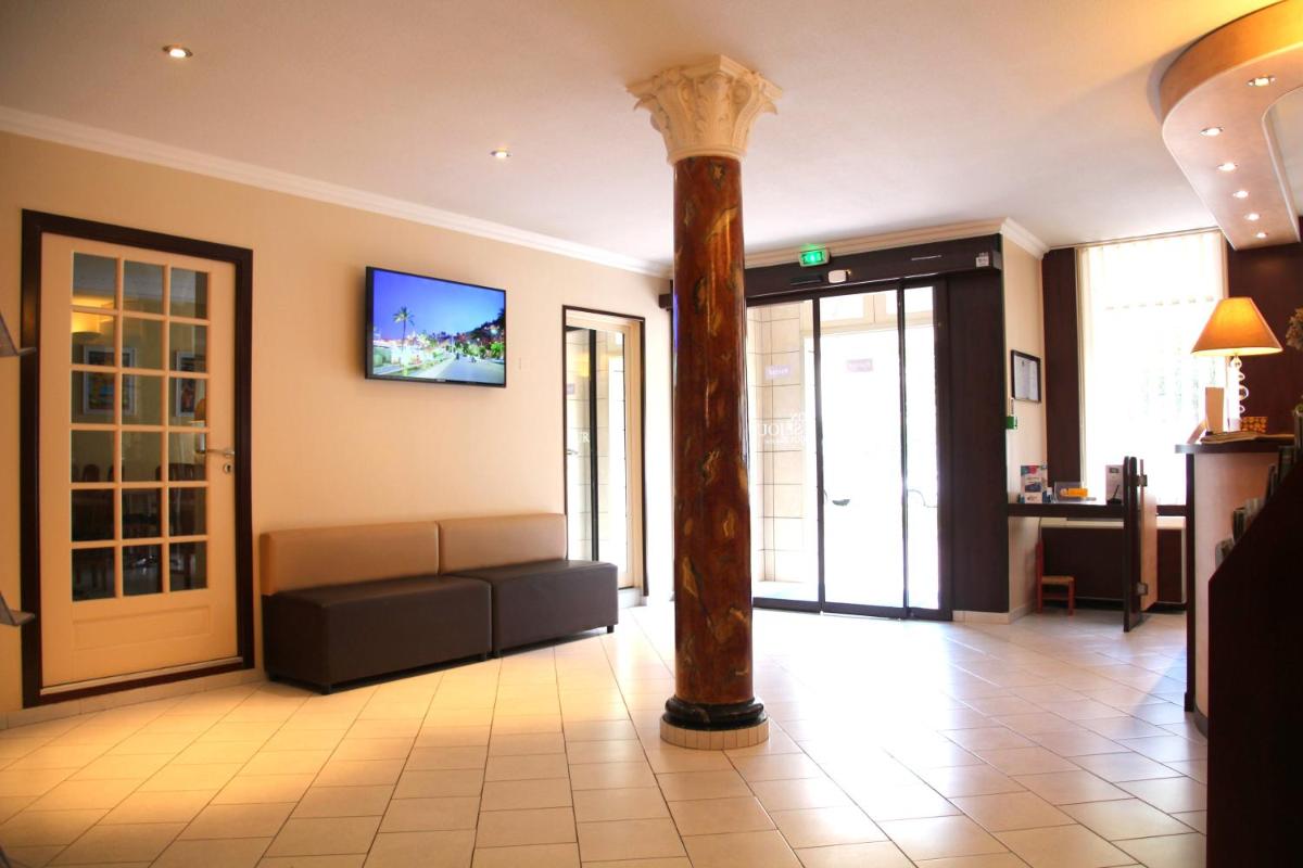 Hotel Menton Riviera - Housity