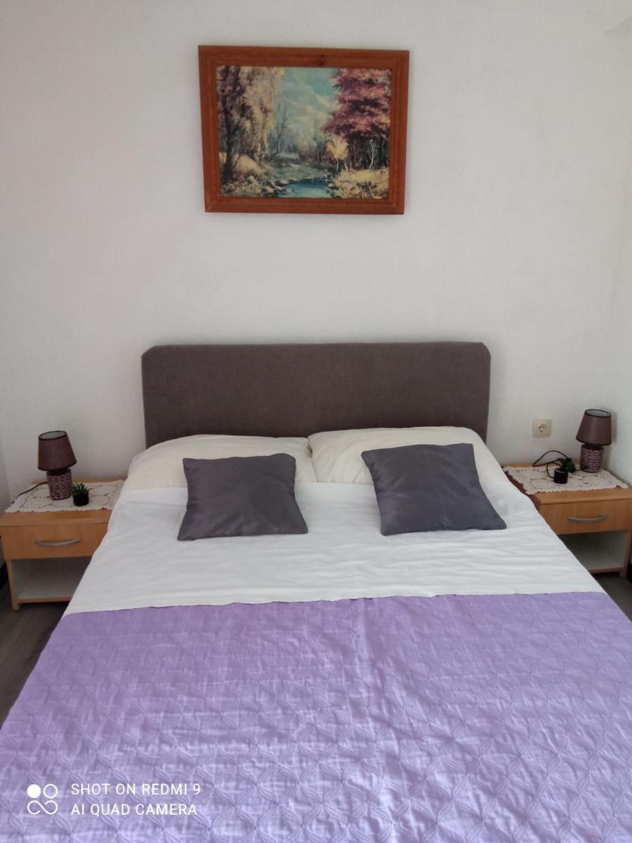 Apartments Vesna - Housity