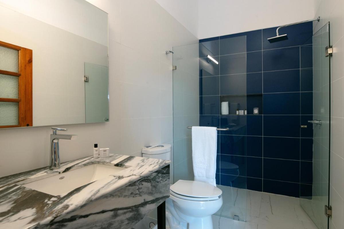 Hotel Los Juaninos - Housity