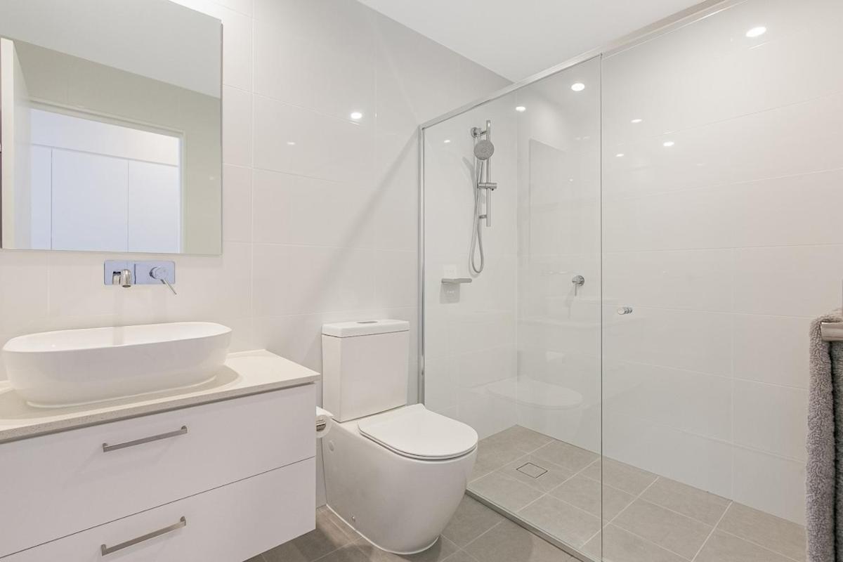 Relaxed Beachside Stay in Cabarita - Housity