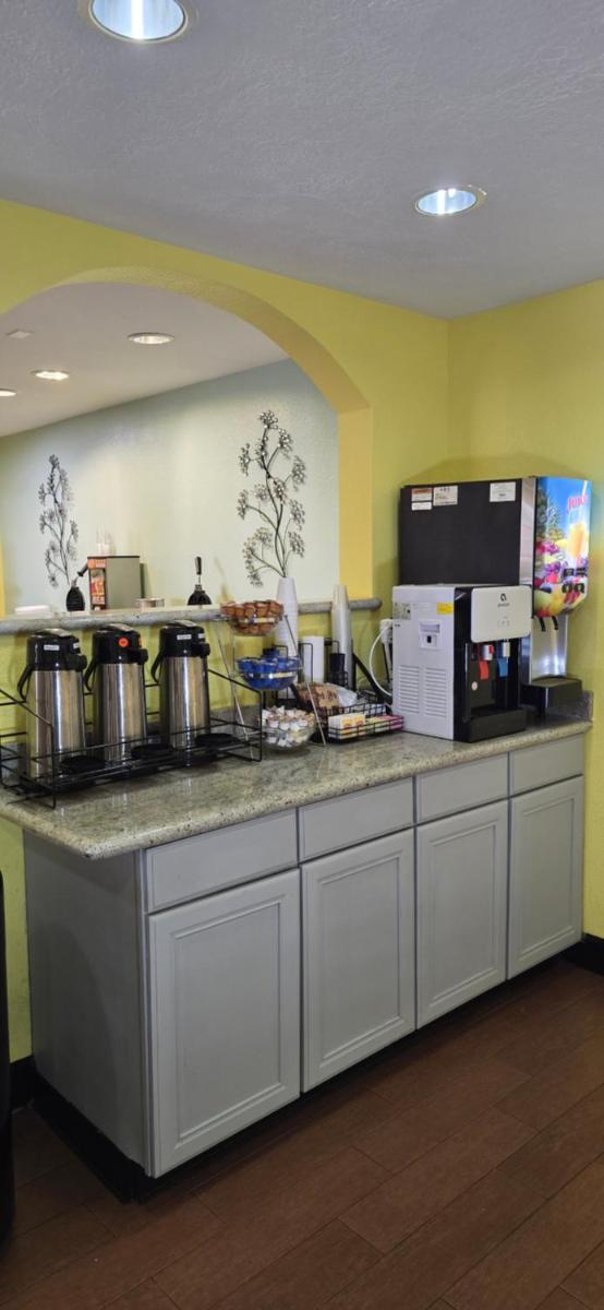 Desert Inn Tucumcari - Housity