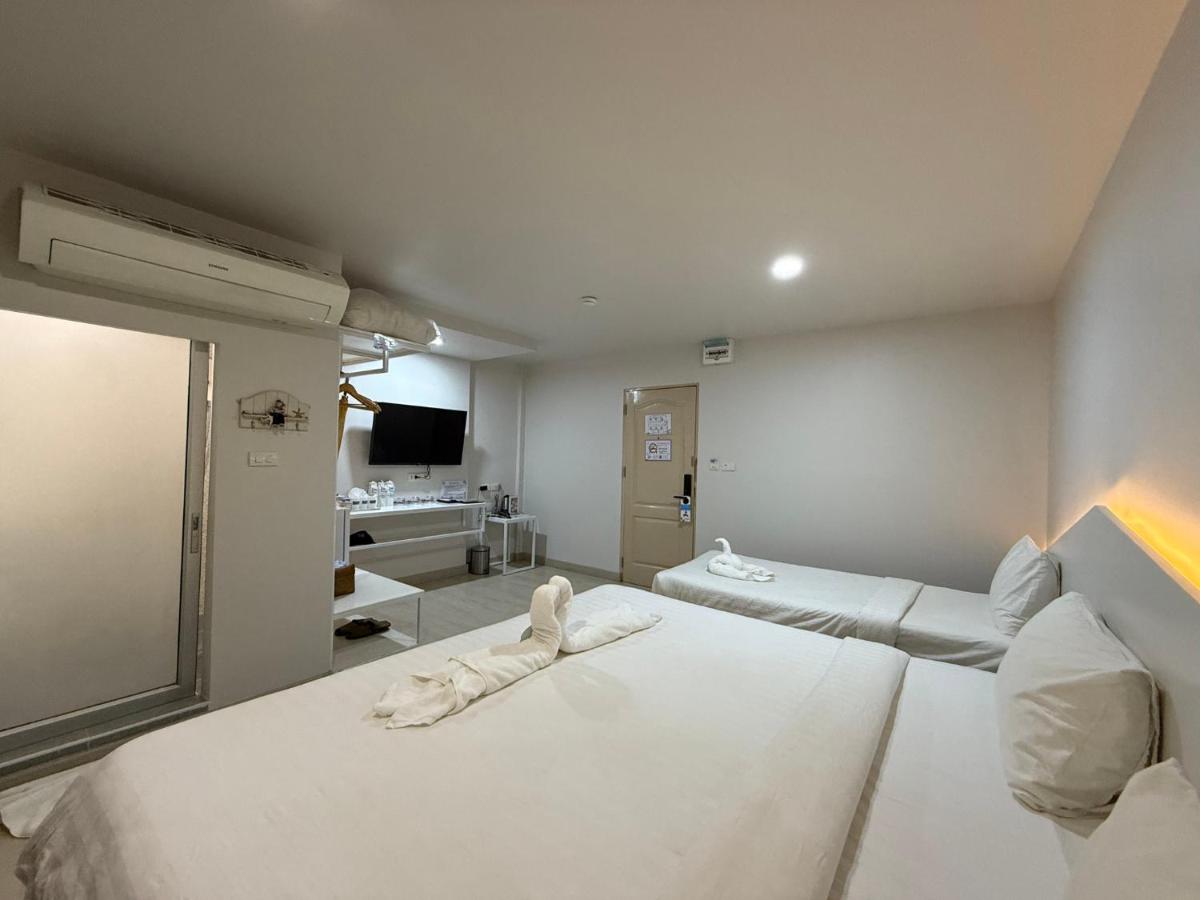 Bed By Boat @Nonthaburi Pier - Hizvo