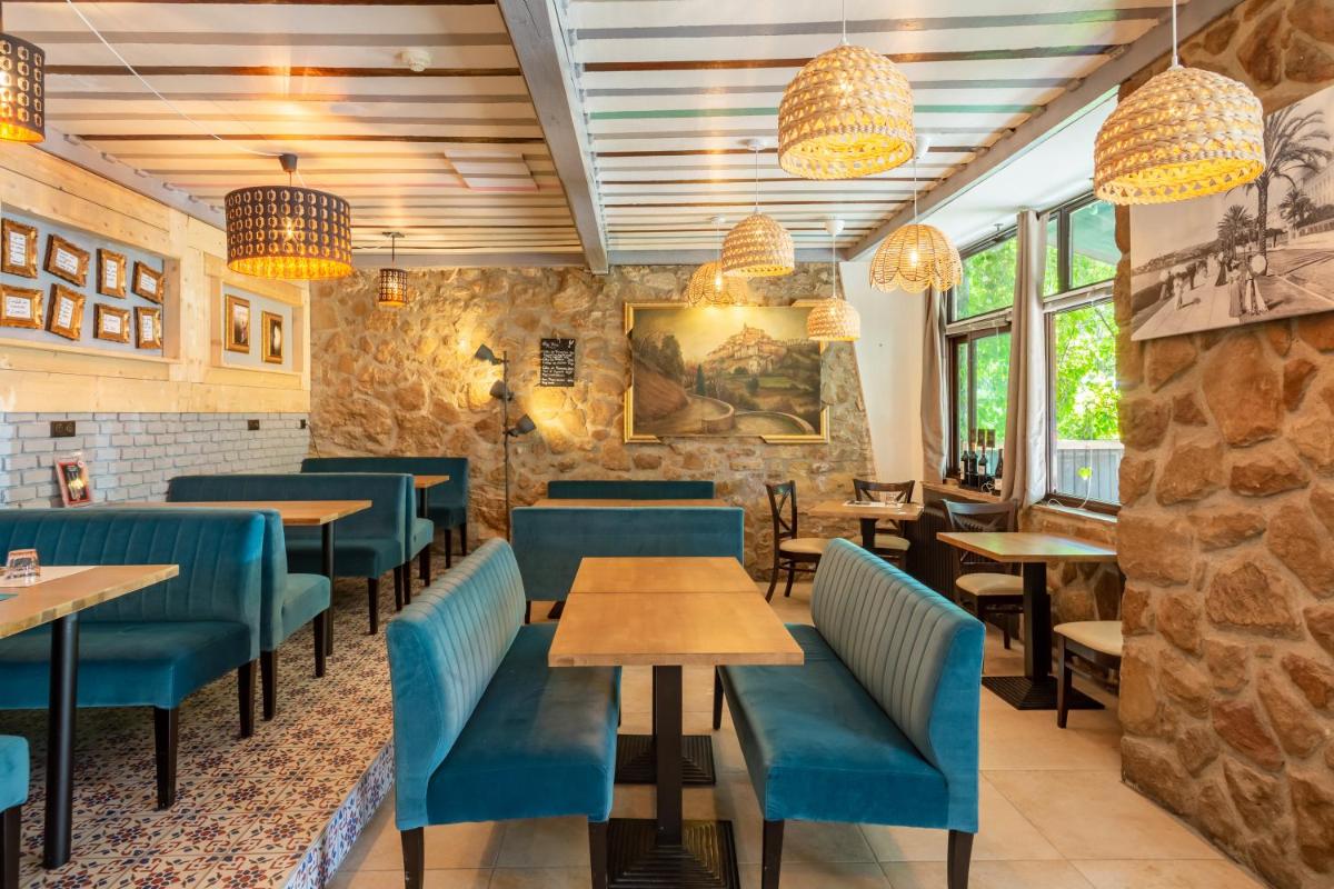 Hôtel restaurant Beauséjour - Housity