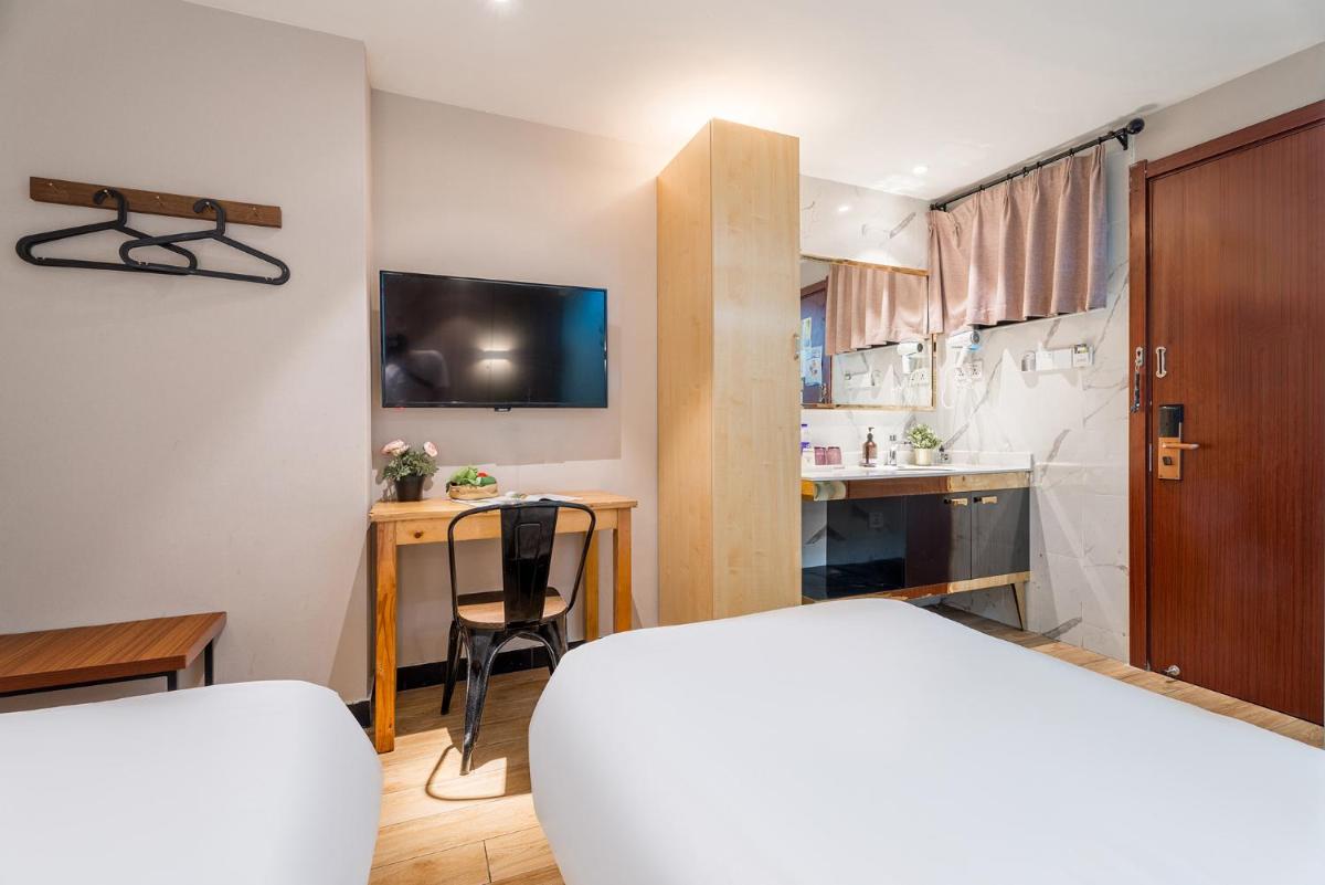 Meego Yes Hotel - Housity