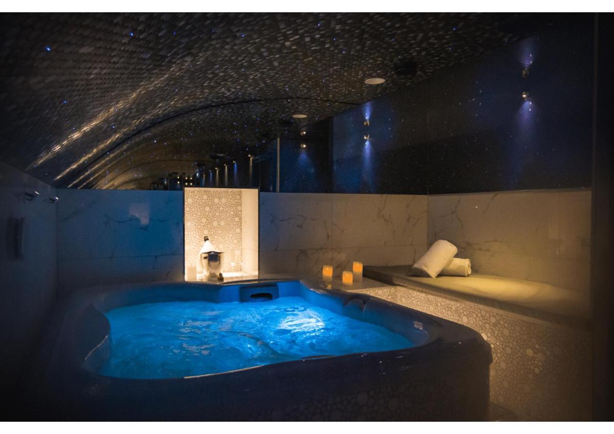 Photo de la galerie de l'établissement Secret de Paris - Hotel & Spa, à Paris