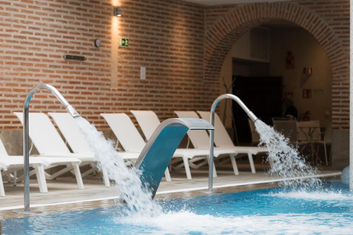 Piscina en o cerca de Castilla Termal Olmedo