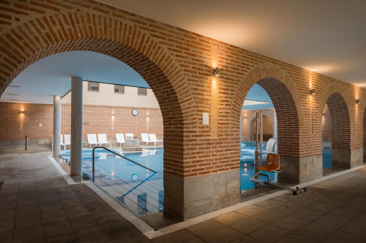Piscina en o cerca de Castilla Termal Olmedo