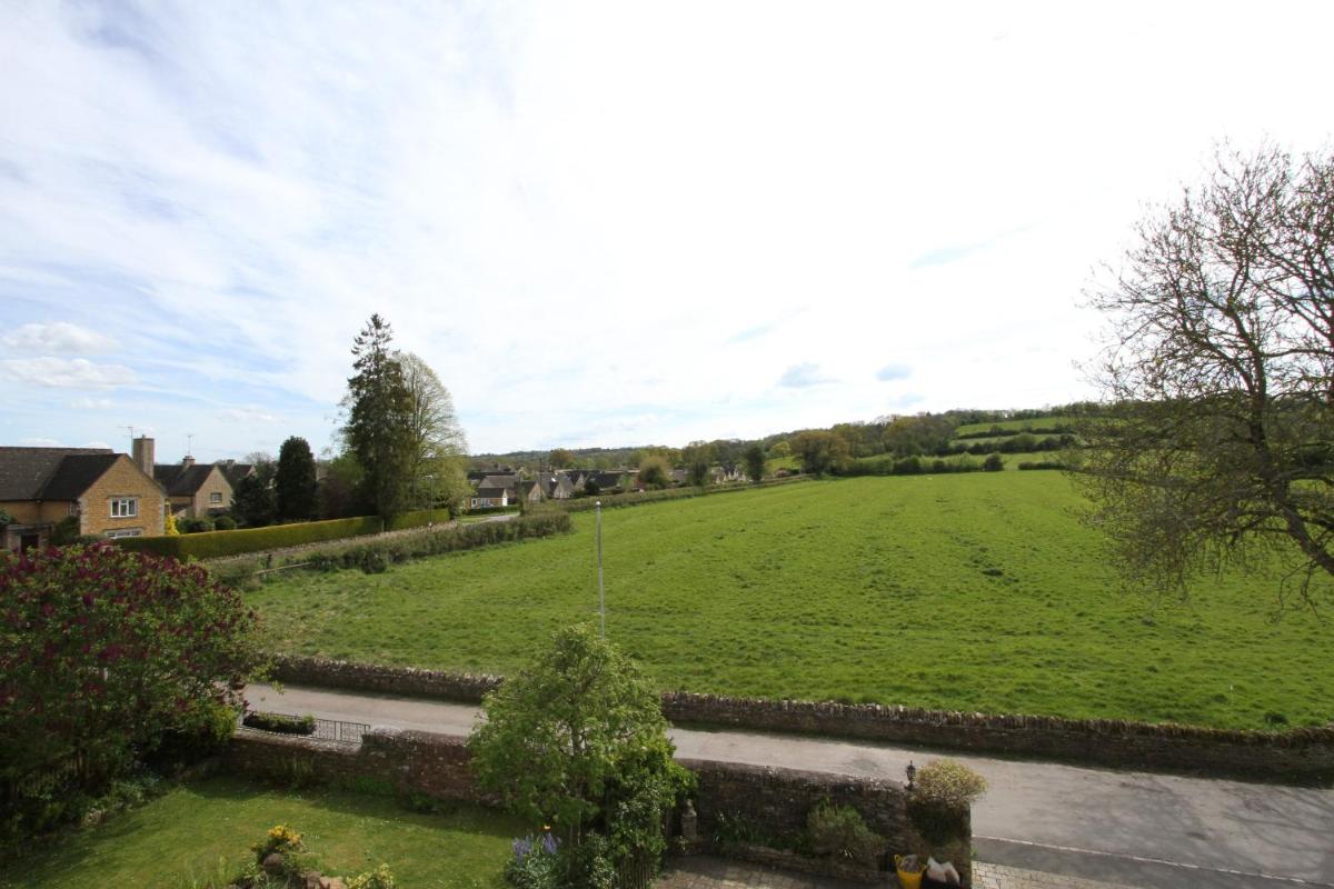 Meadow Rise Guest House - Housity