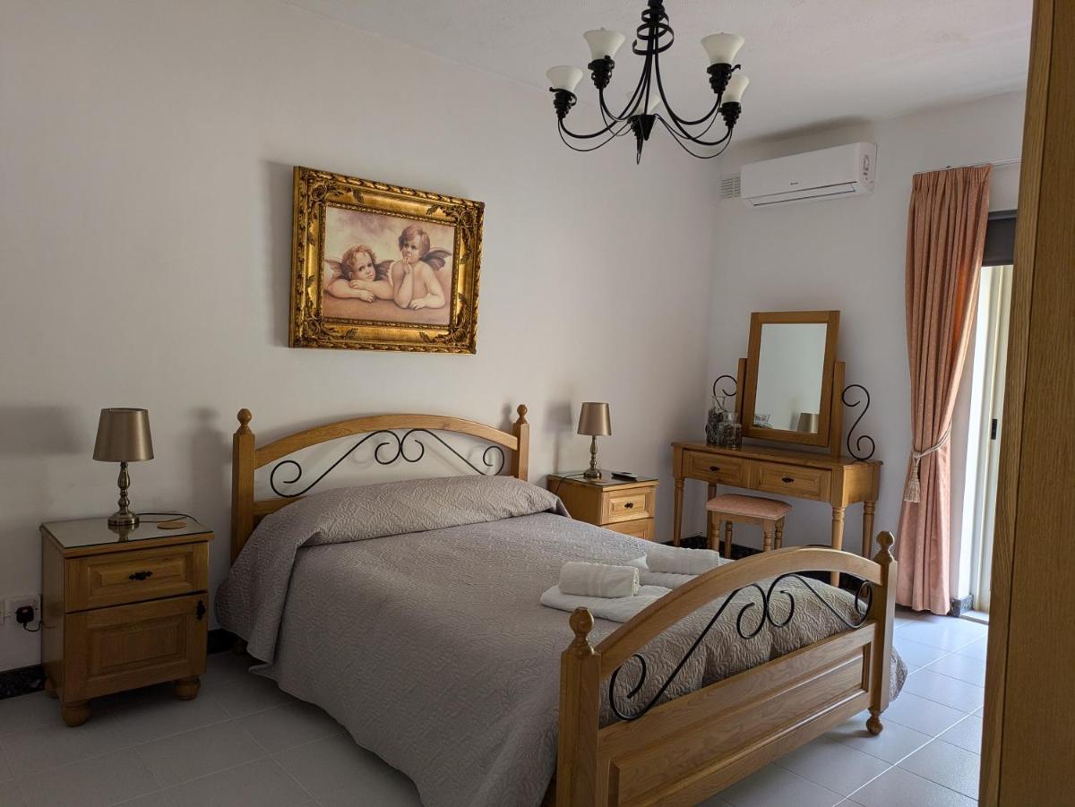Unique Mellieha views, Sea Breeze - Housity