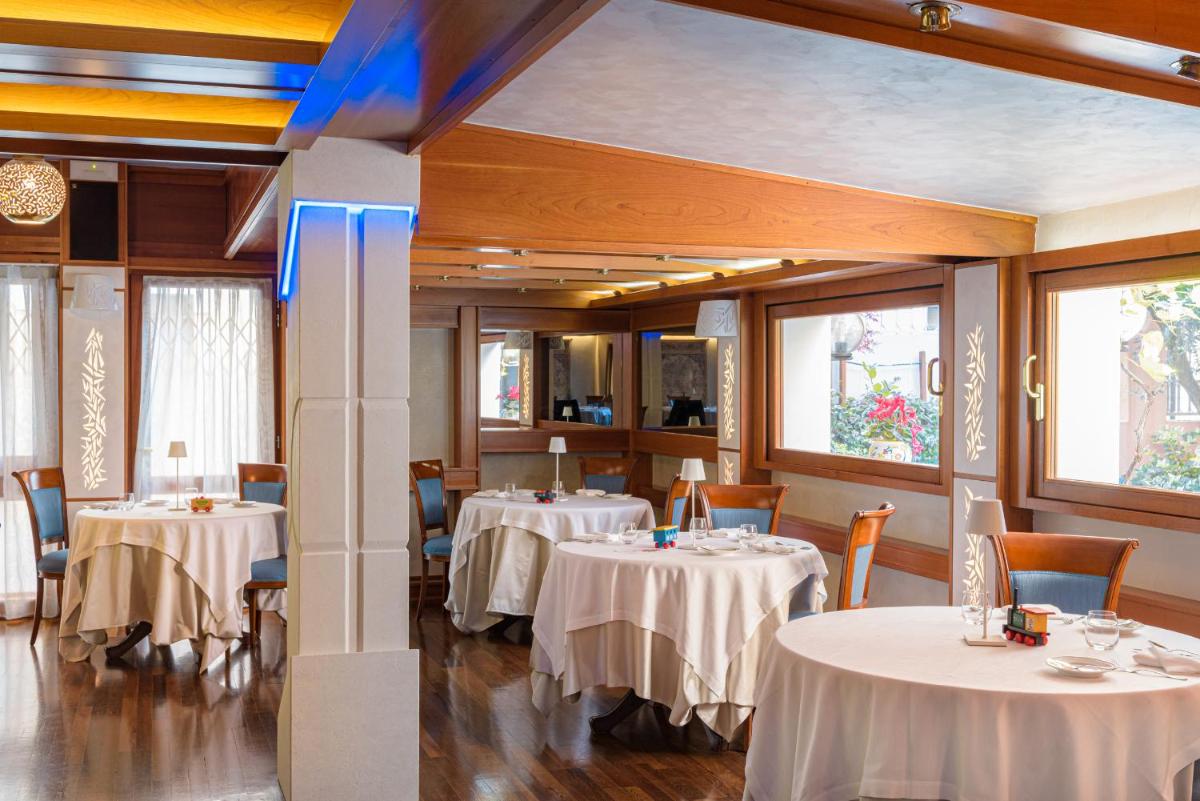 Hotel Aldo Moro - Housity