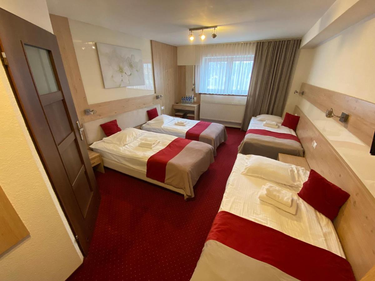Pass Hotel - Hizvo