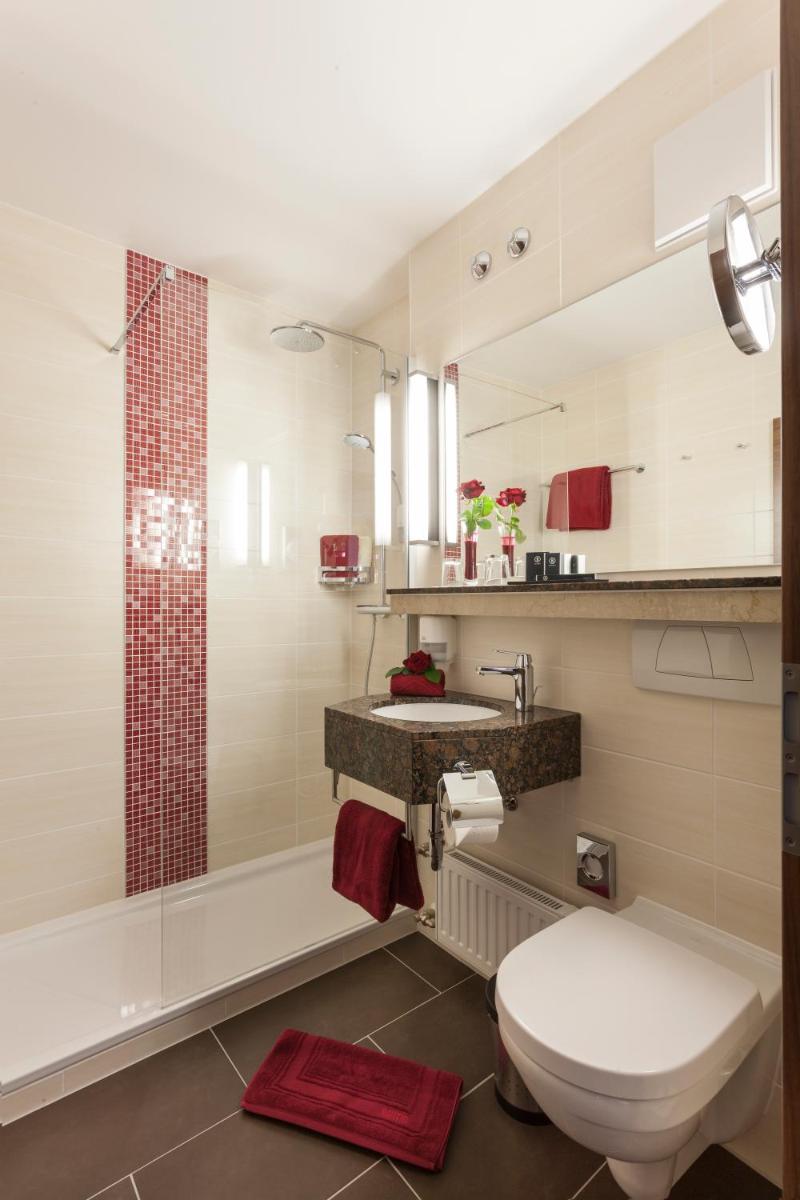 ZELLER's Quartier Hotel - Housity