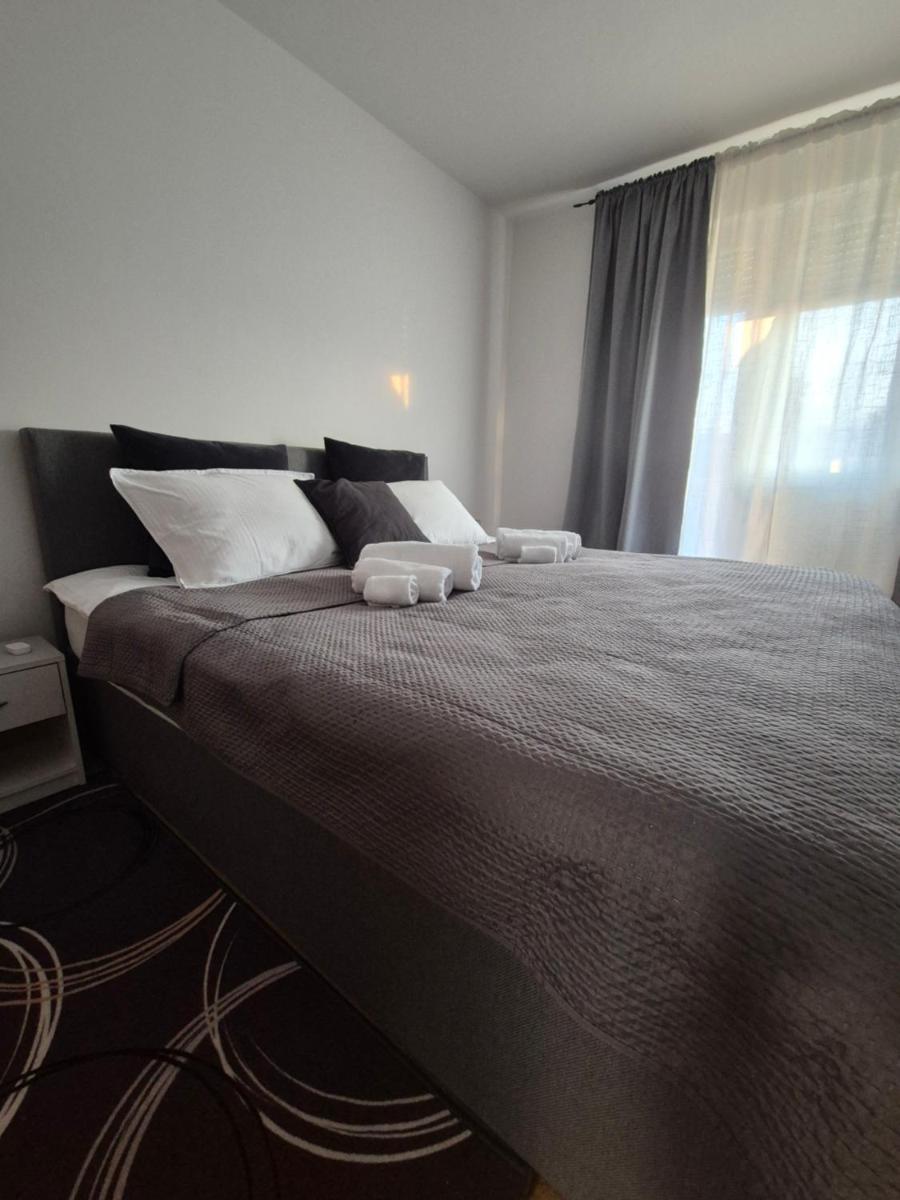Gajeva Rooms - Toronto apartment SELF CHECK-IN - Housity