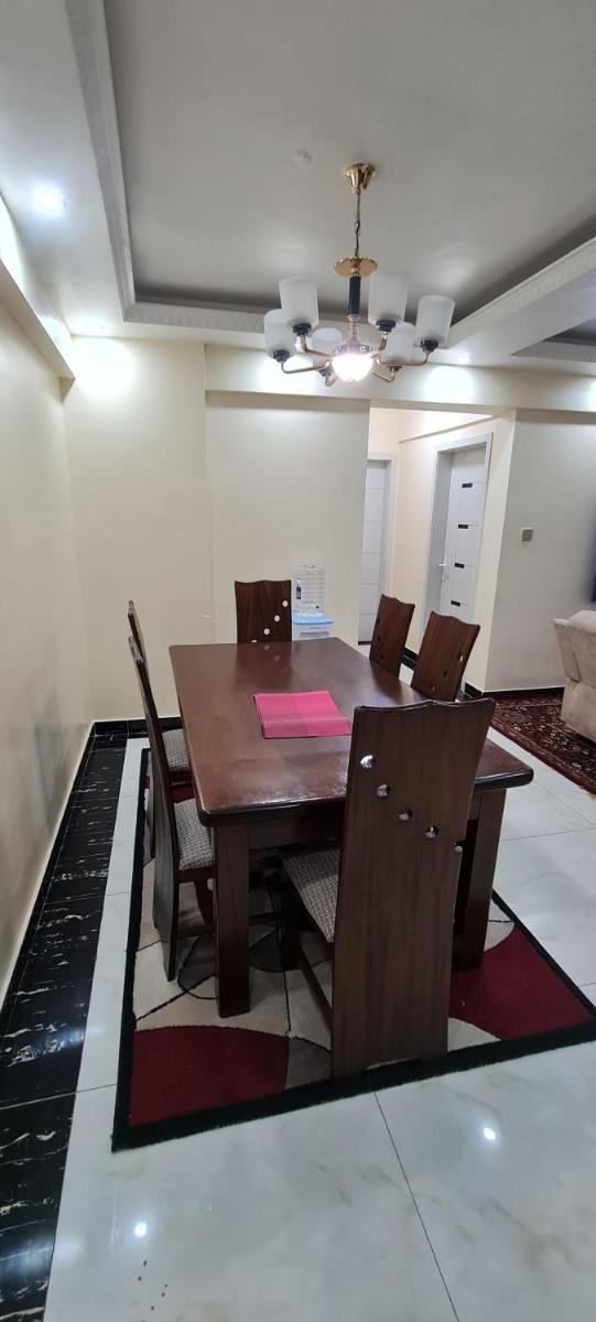 One bedroom near Adam's Arcade - Housity