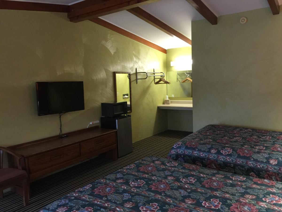 Family Budget Inn Harrison - Housity