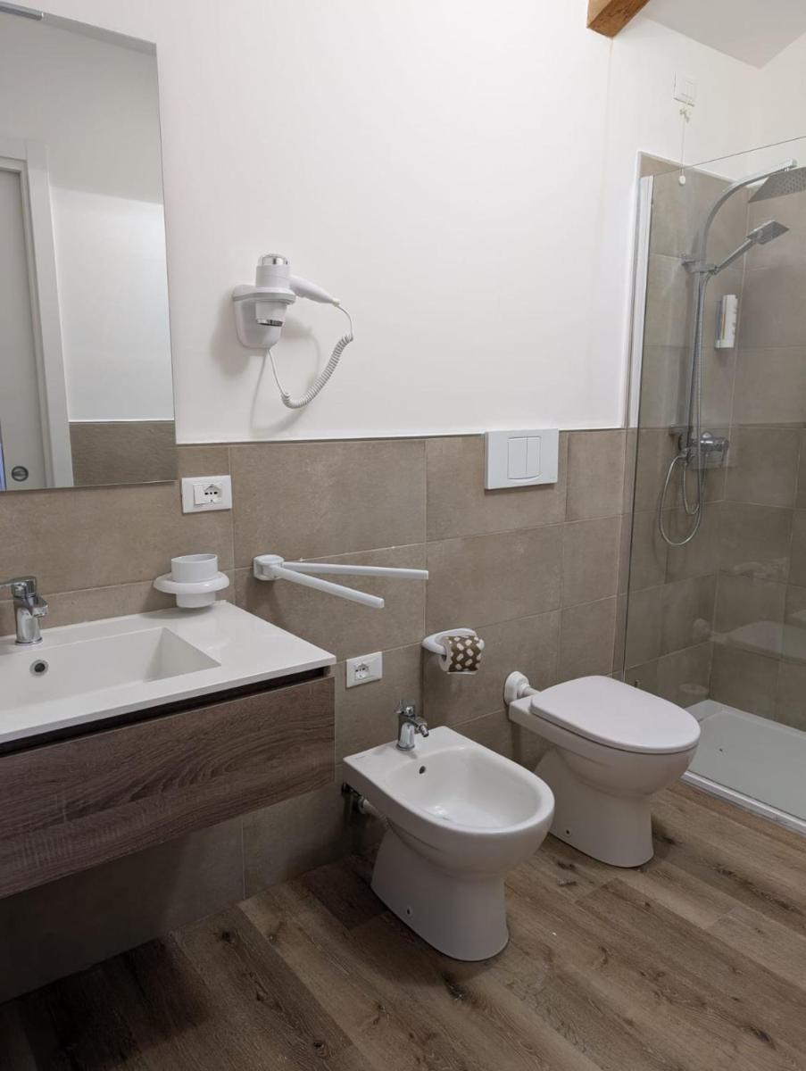 Albergo Spina - Housity